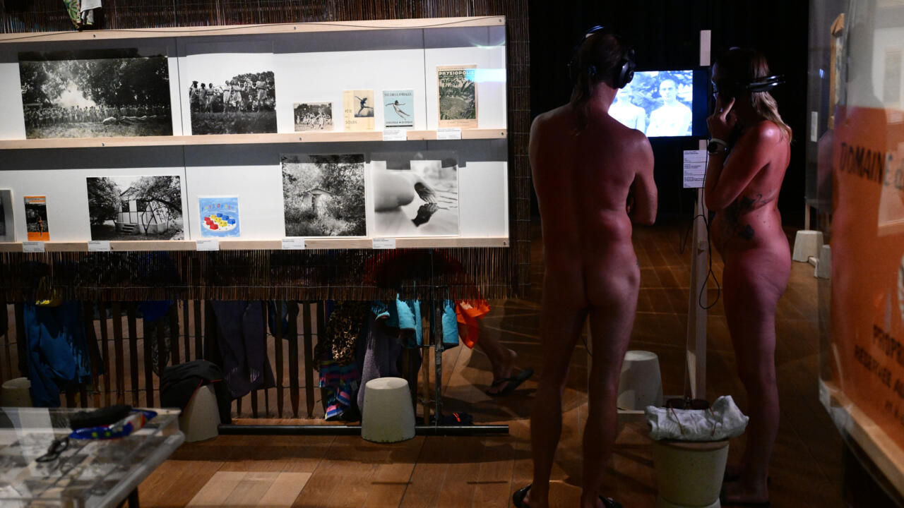 Naturist exhibition in Marseille welcomes visitors in the nude